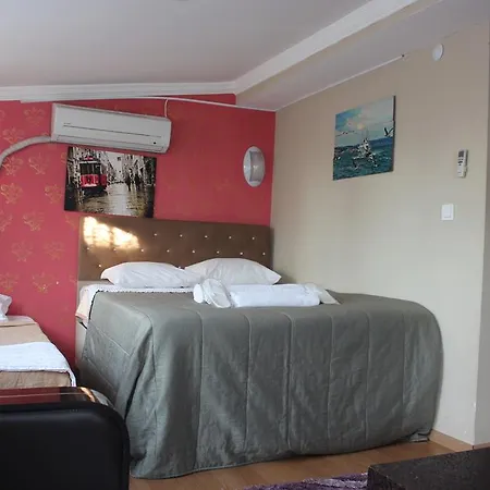 Guest house Karen Apart 2*