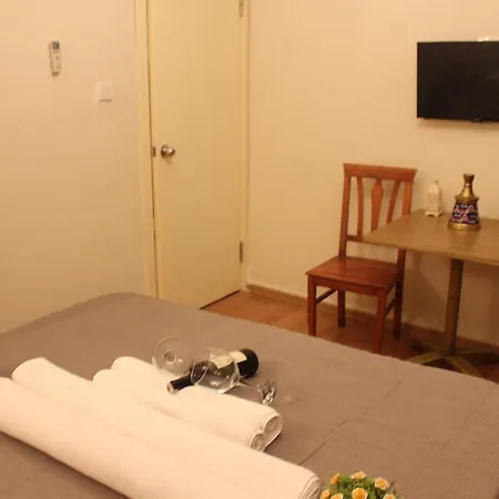 Guest house Karen Apart 2*
