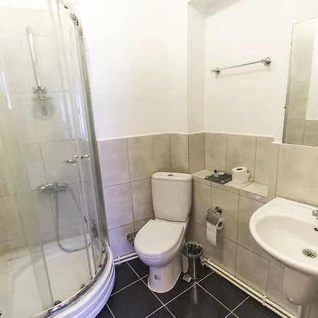 Guest house Karen Apart 2*